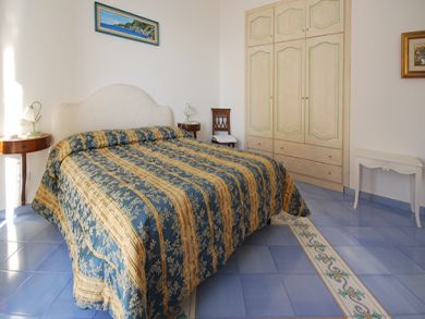 Bedroom 2 with double bed